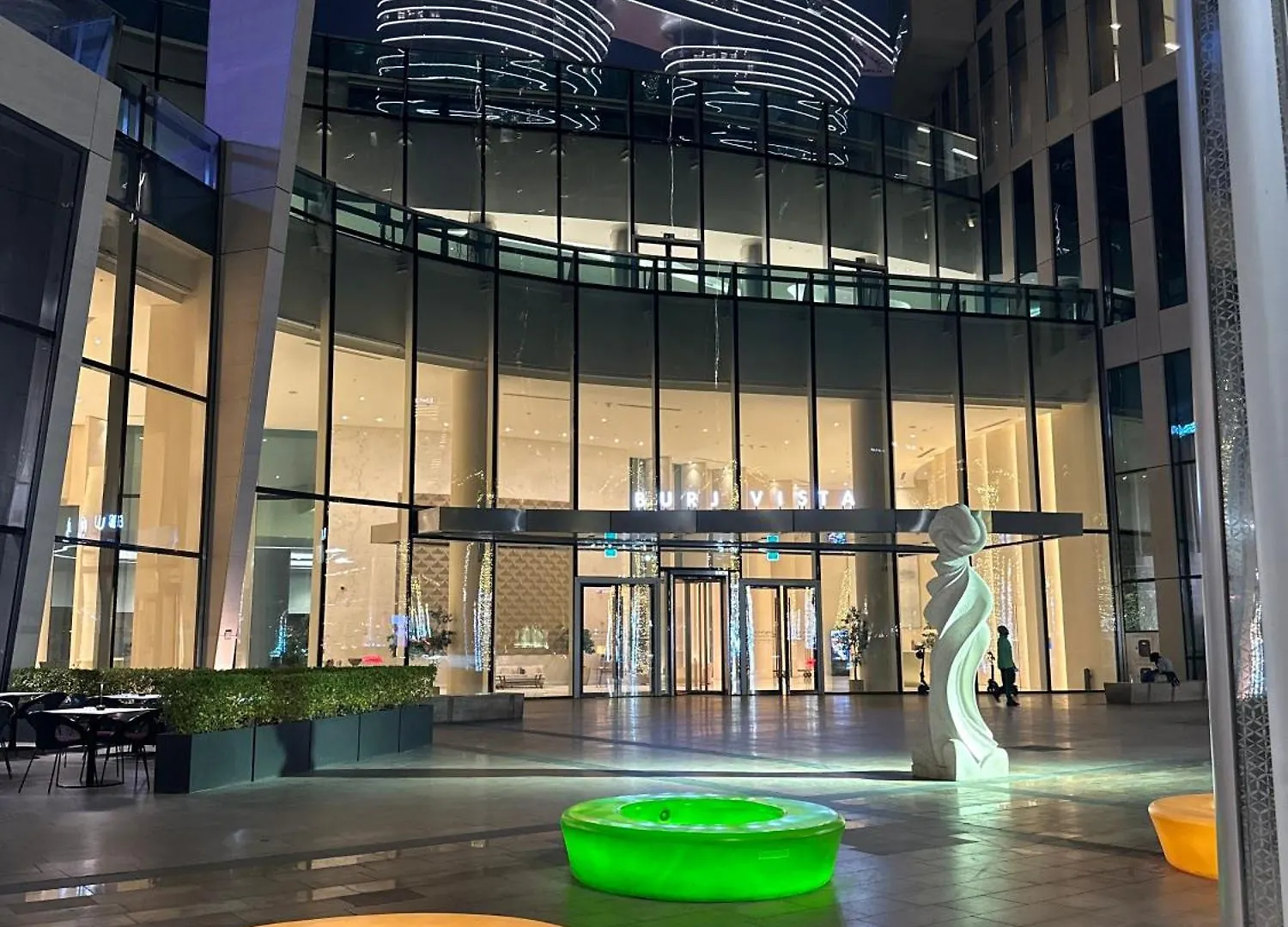 Dubai Mall Direct Connection Apartment - Burj Vista 0*,