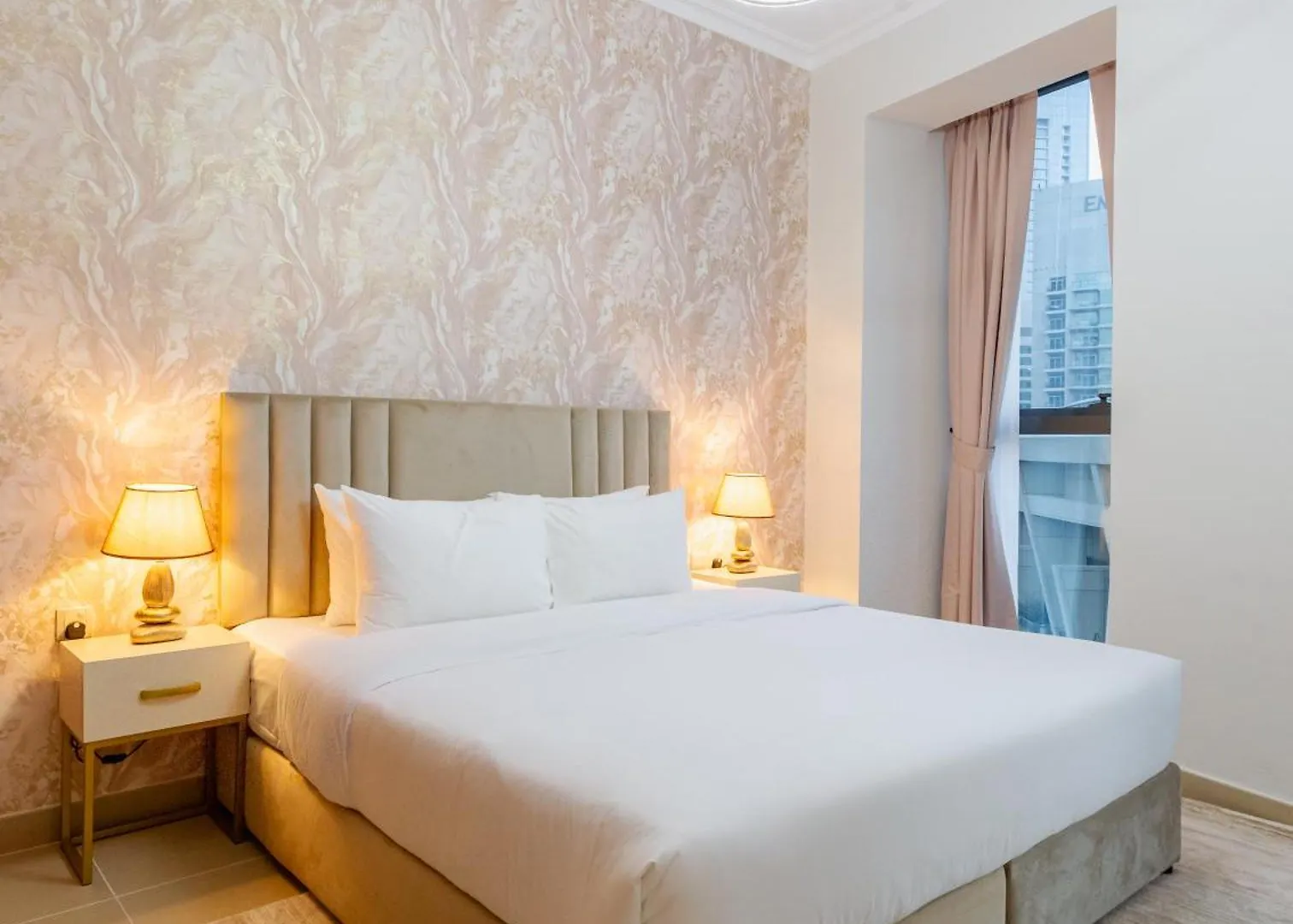 Dubai Mall Direct Connection Apartment - Burj Vista 0*,
