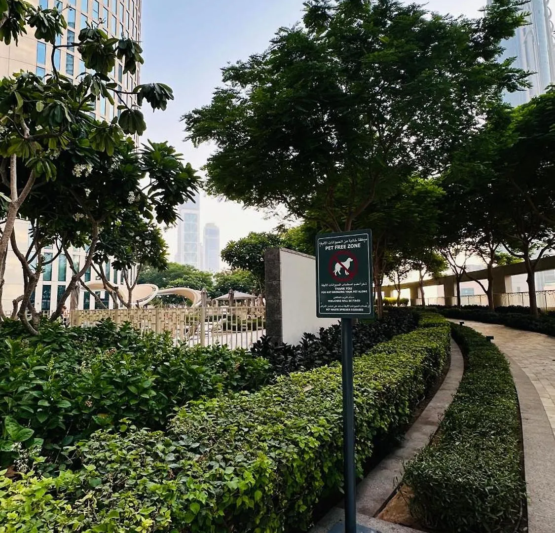 Dubai Mall Direct Connection Apartment - Burj Vista