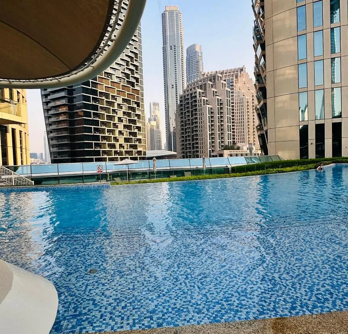 Dubai Mall Direct Connection Apartment - Burj Vista