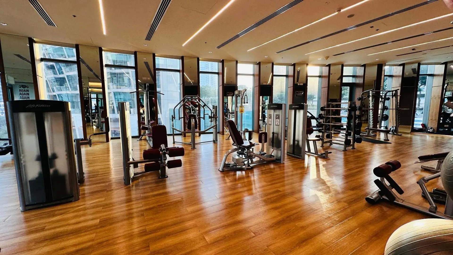Dubai Mall Direct Connection Apartment - Burj Vista United Arab Emirates