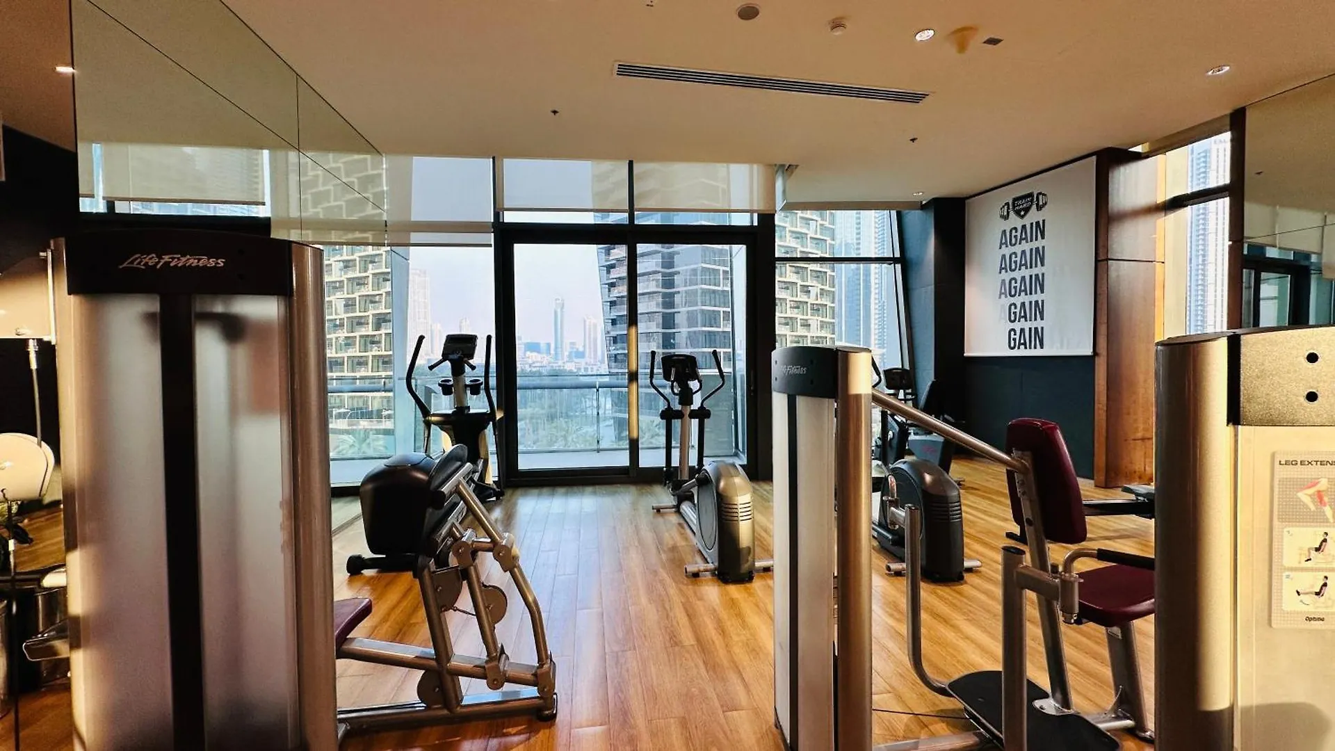 Dubai Mall Direct Connection Apartment - Burj Vista