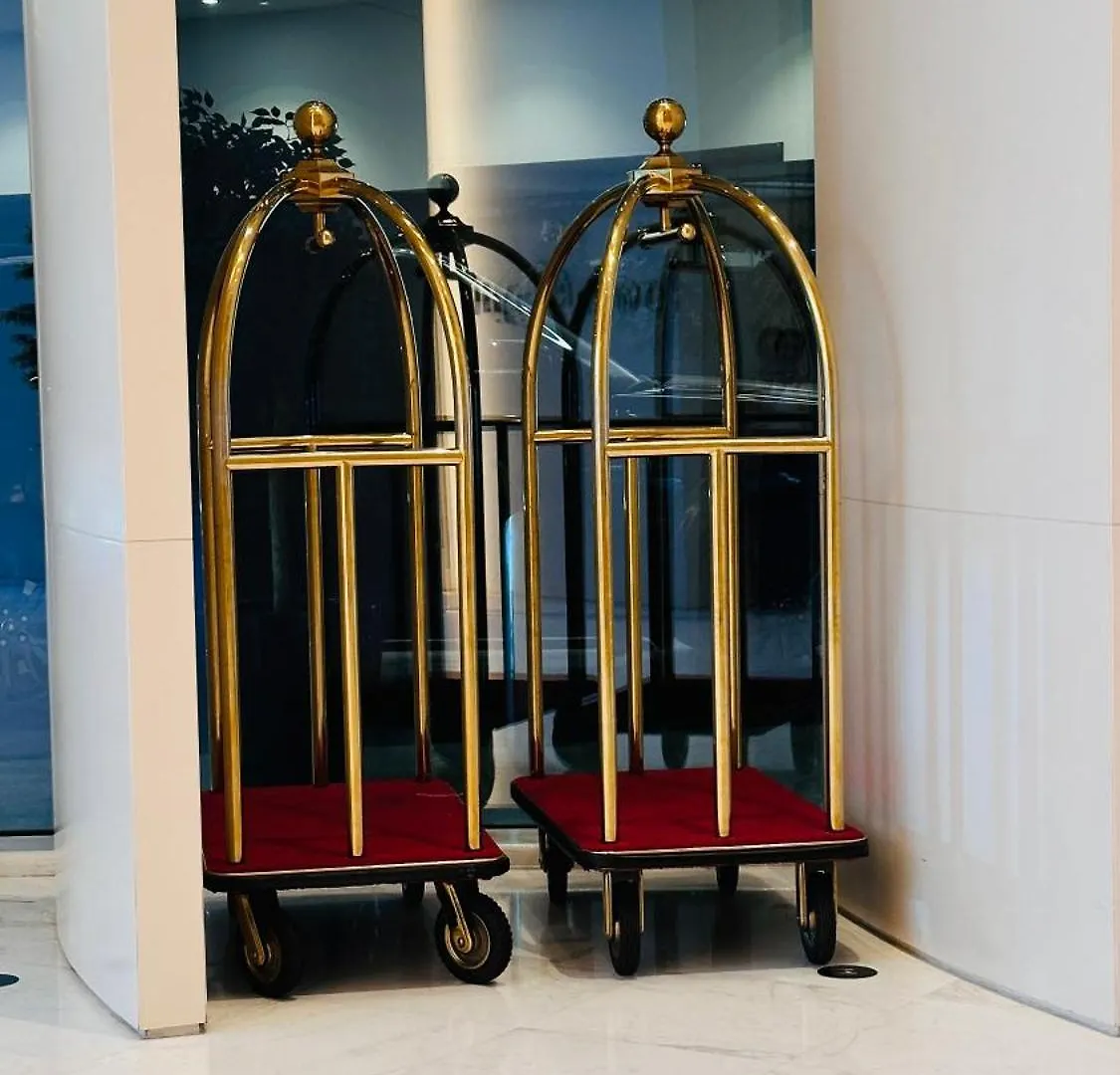 Dubai Mall Direct Connection Apartment - Burj Vista
