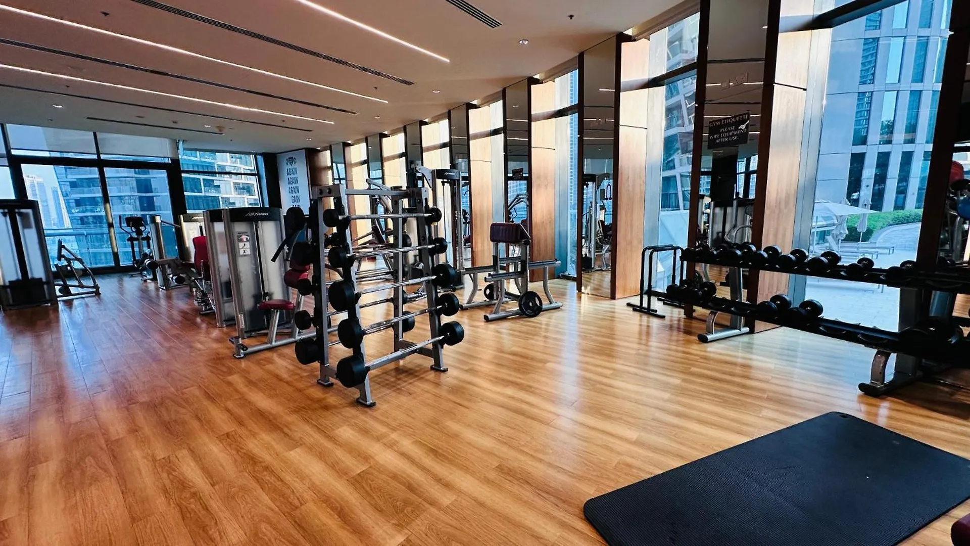 Dubai Mall Direct Connection Apartment - Burj Vista