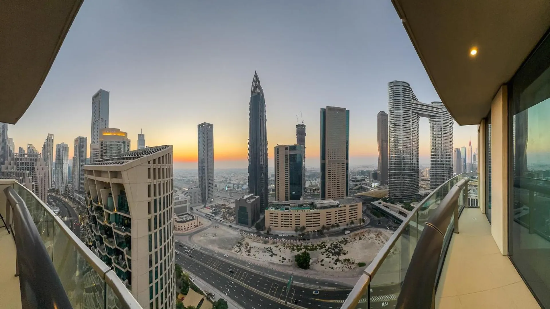 Dubai Mall Direct Connection Apartment - Burj Vista 0*,  United Arab Emirates