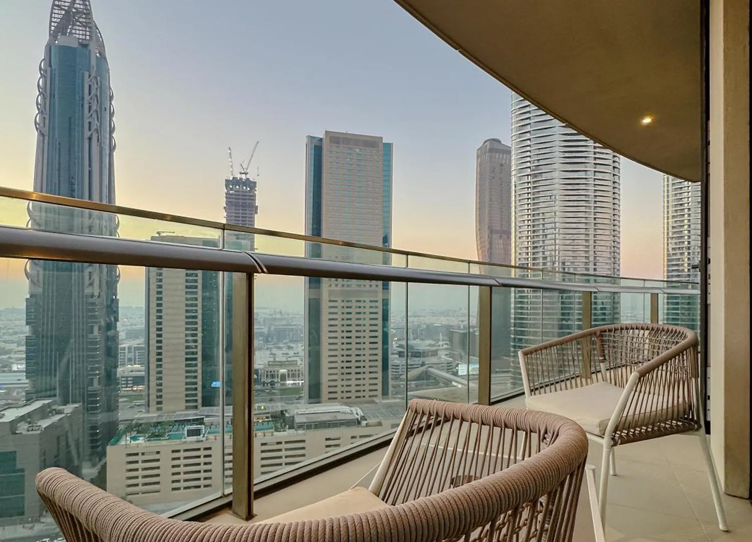 Dubai Mall Direct Connection Apartment - Burj Vista