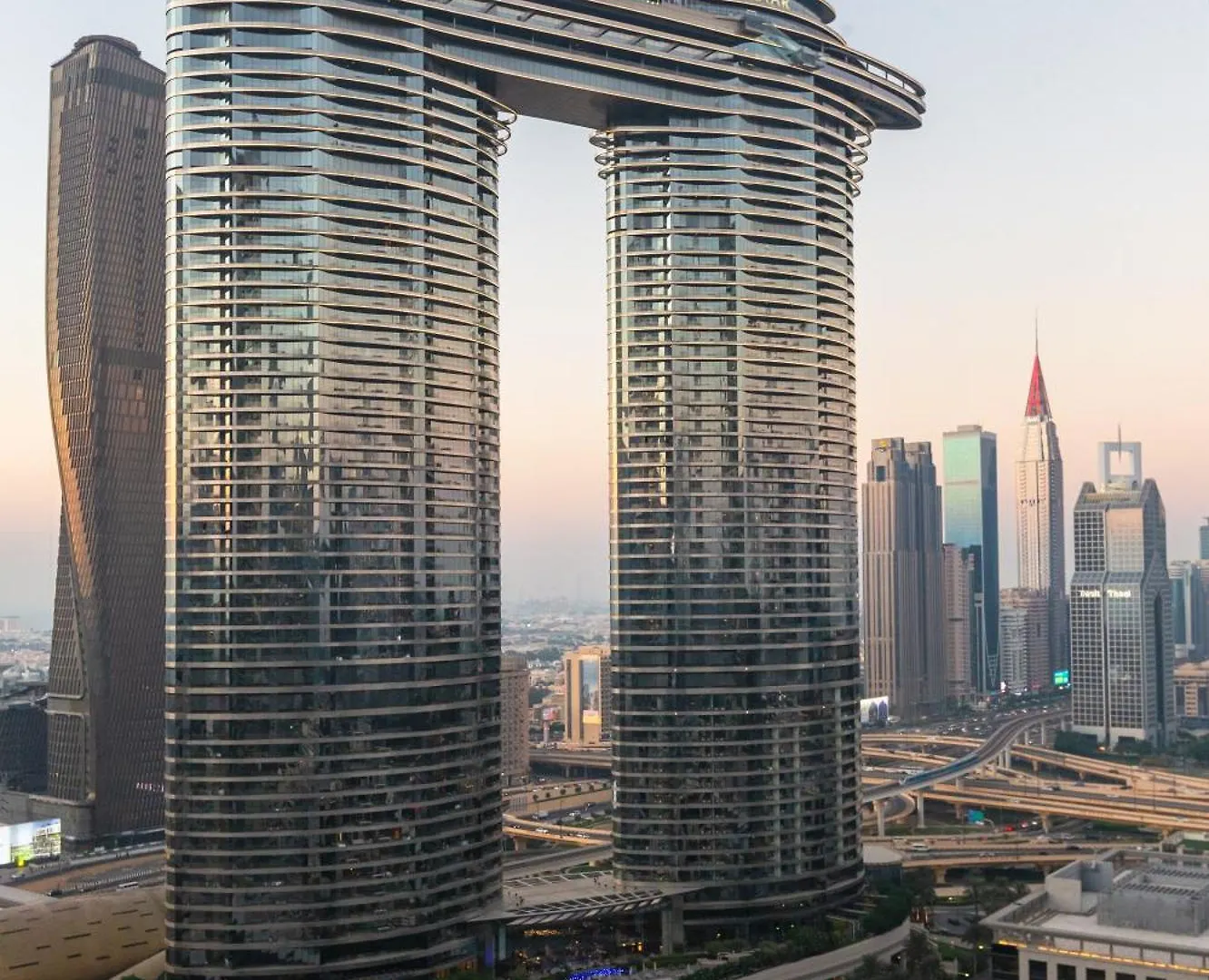 Dubai Mall Direct Connection Apartment - Burj Vista