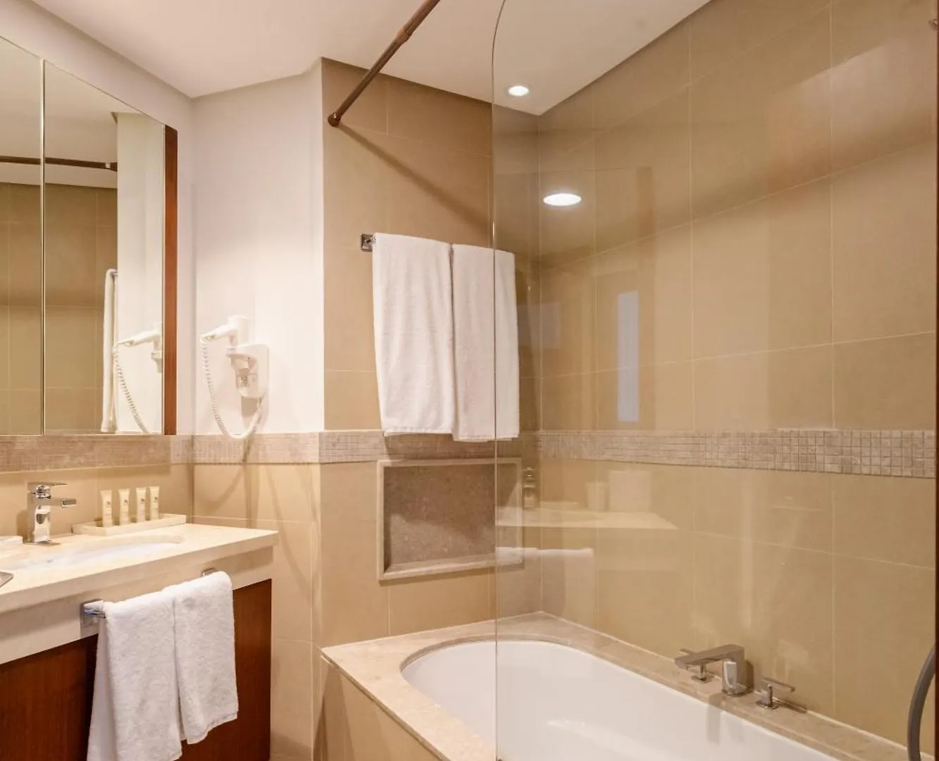 Dubai Mall Direct Connection Apartment - Burj Vista 0*,  United Arab Emirates