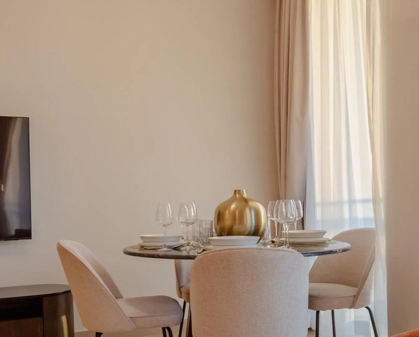 Dubai Mall Direct Connection Apartment - Burj Vista